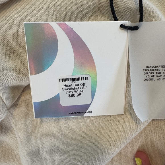 NWT Daydreamer Cream Sweatshirt with Red Heart sz S - Picture 6 of 6